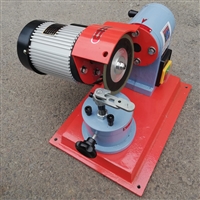 所述支撑架的右侧设置有控制面板