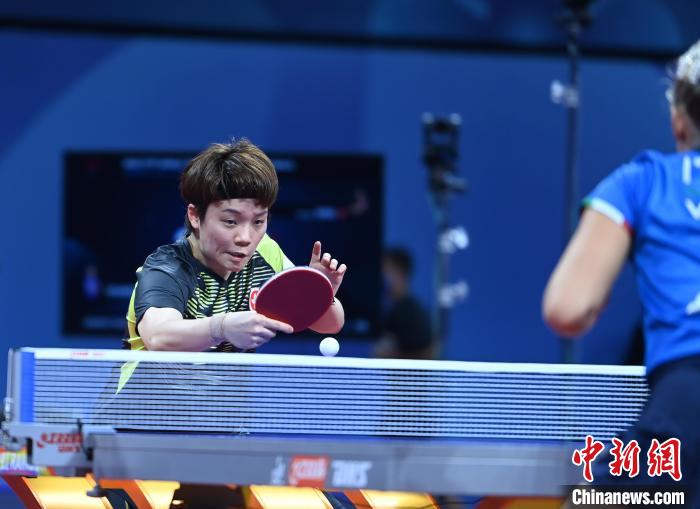 成都世乒赛中国香港女团险胜法国后 继续保持气