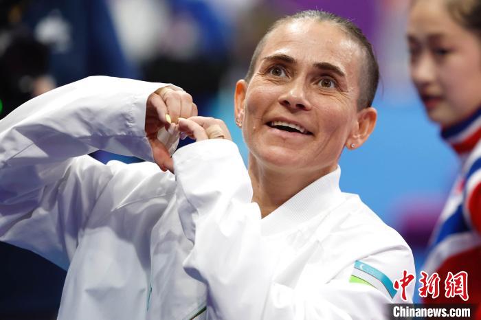 叶诗文复出夺金 丘索维金娜传奇再现 亚运赛场诠