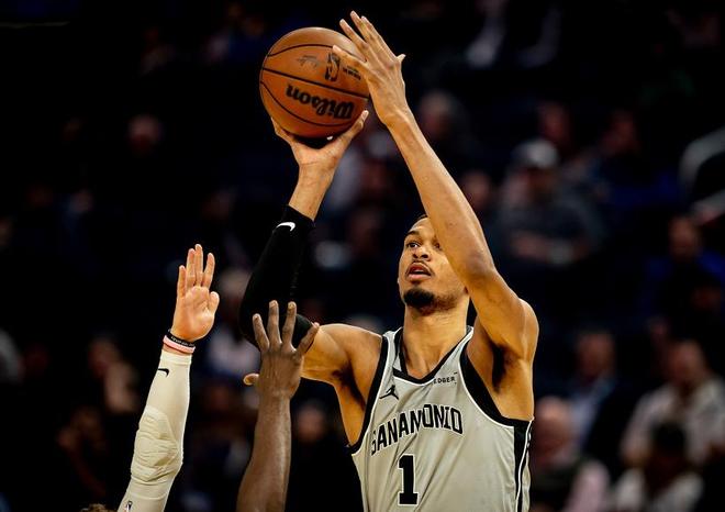 文班亚马统治攻防马刺大胜勇士创神迹