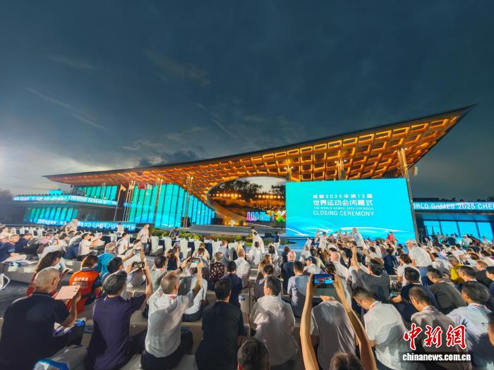 花园舞台里的开放之美：导演团队讲述成都世运